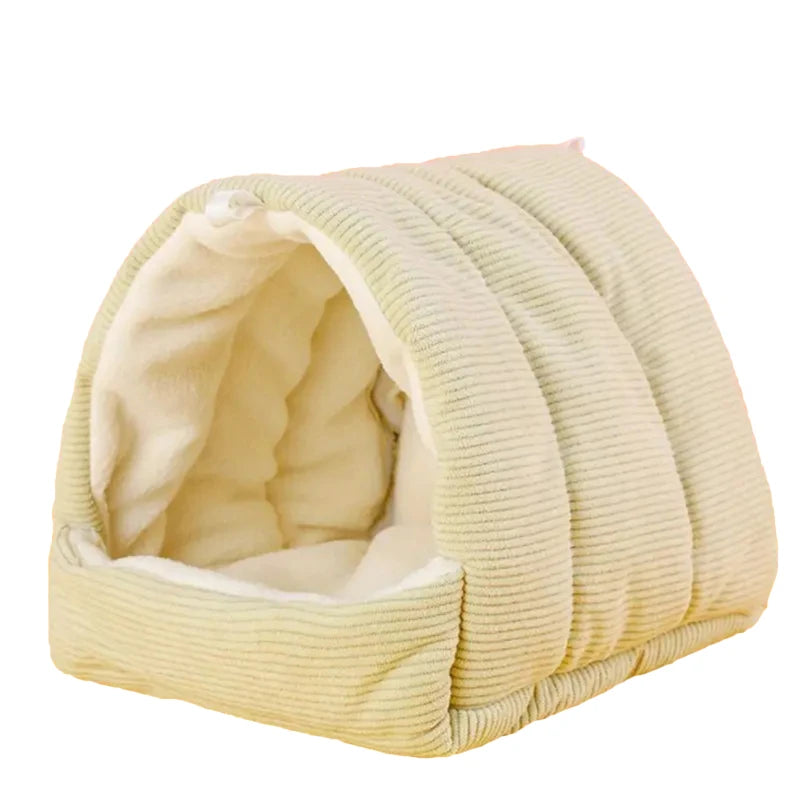 Warm Parrot Nest Hut