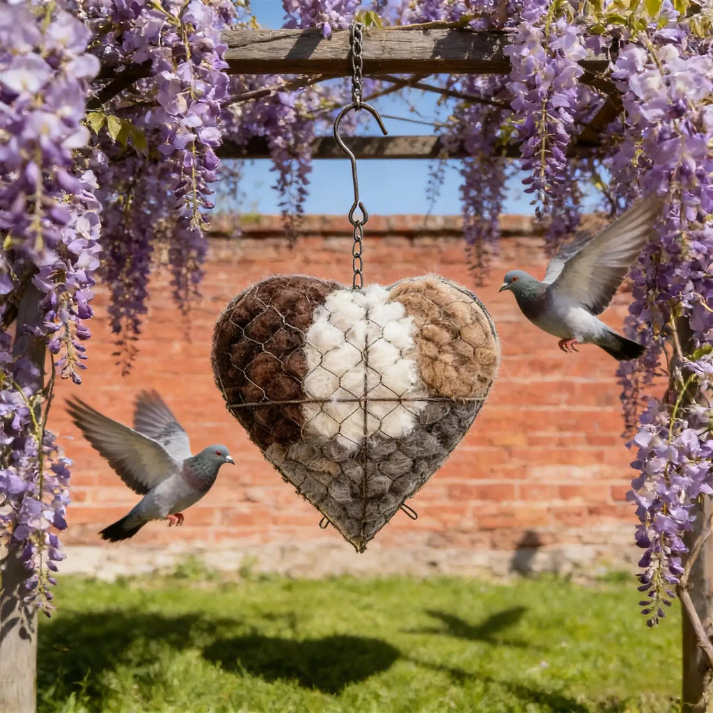 Heart-Shaped Bird Nesting Holder