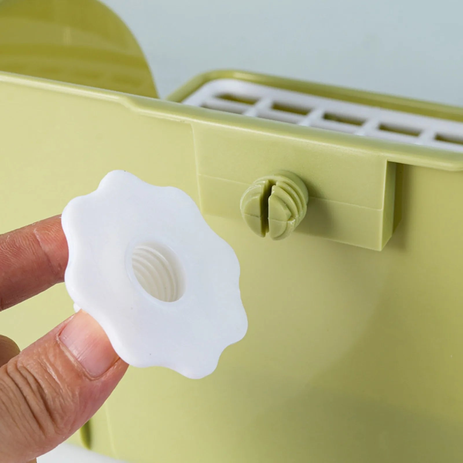 Parrot Shower Basin with Automatic Water Circulation
