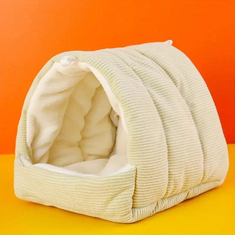 Warm Parrot Nest Hut