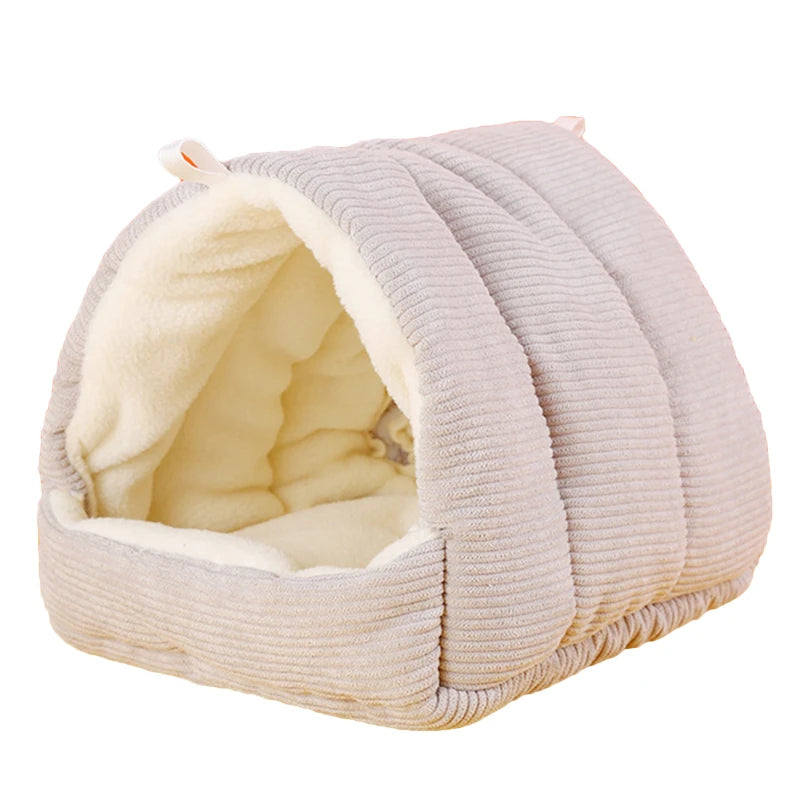 Warm Parrot Nest Hut