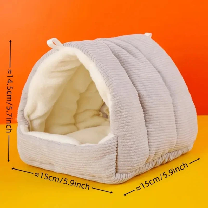Warm Parrot Nest Hut